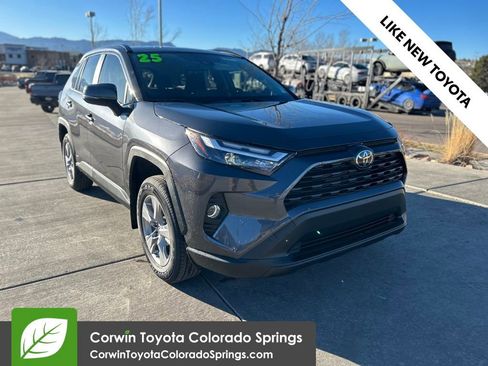 Used 2025 Toyota RAV4 XLE image 1