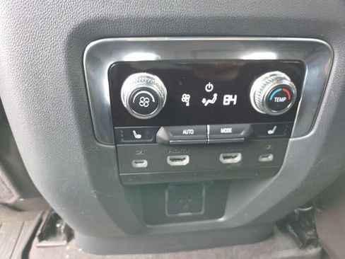 Used 2023 GMC Yukon XL Denali image 64