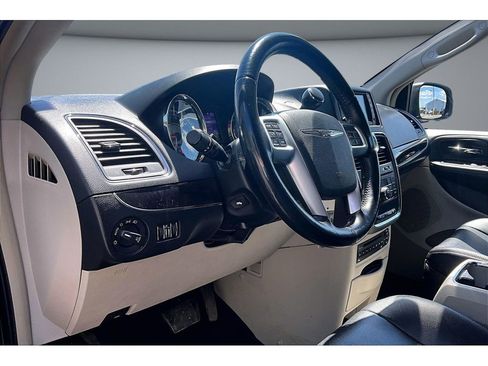 Used 2013 Chrysler Town & Country Touring-L w/ Entertainment Group #2 image 13