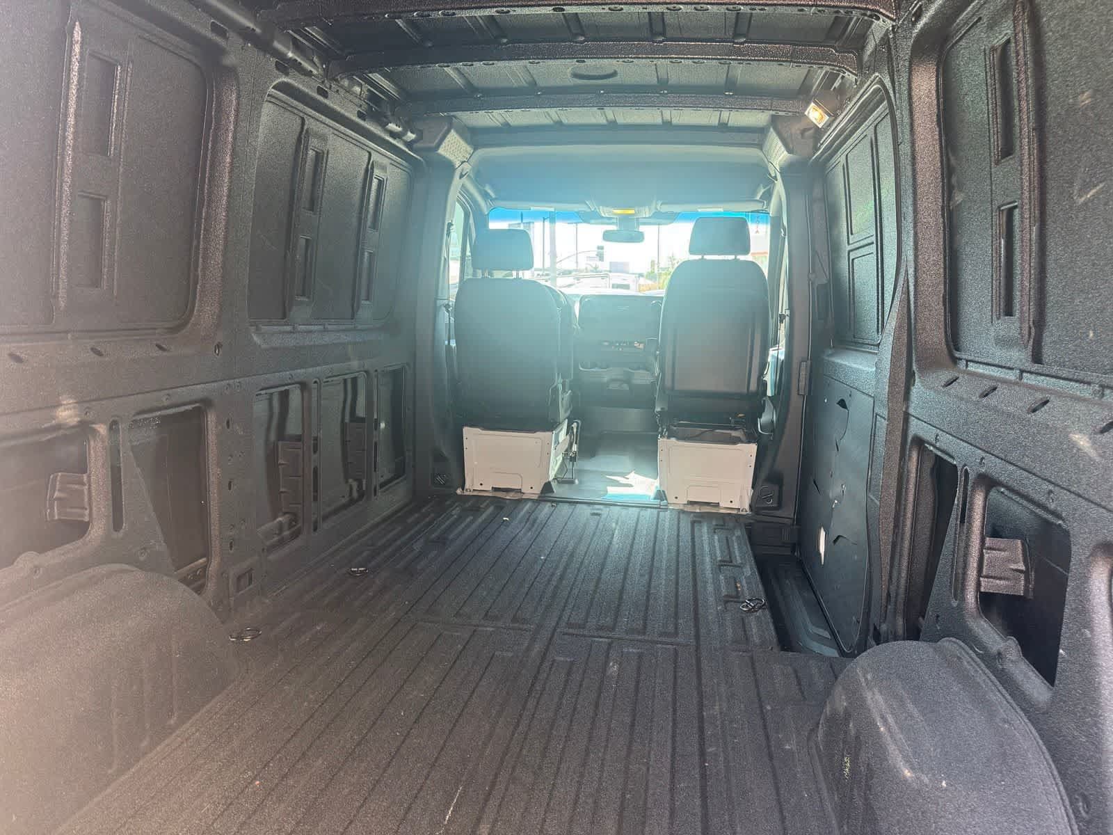 Used 2024 Mercedes-Benz Sprinter 2500 image 7