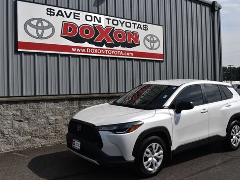 Certified 2024 Toyota Corolla Cross L AWD/4WD image 1