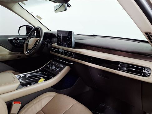 Used 2020 Lincoln Aviator Reserve w/ Class IV Trailer Tow Package image 9