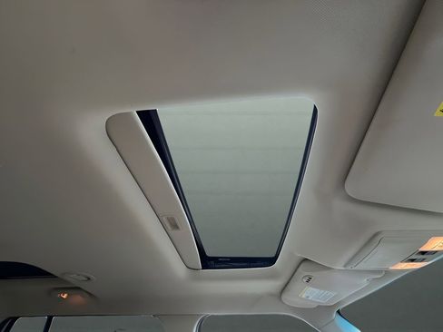 Used 2018 Ford Flex Limited w/ Equipment Group 301A FWD image 26