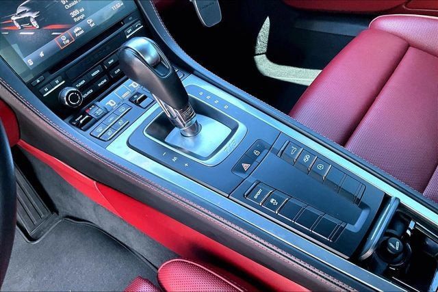 Used 2021 Porsche 718 Cayman RWD image 13