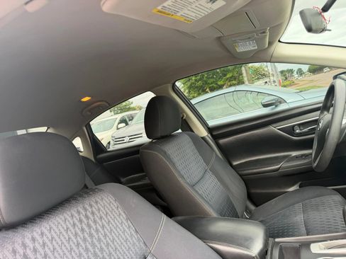 Used 2016 Nissan Altima 2.5 S w/ Power Driver Seat Package FWD image 19