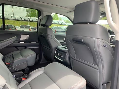 New 2025 Ford Expedition Active RWD image 14