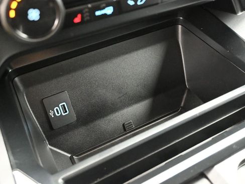 Used 2023 Ford F250 XLT w/ Black Appearance Package image 17