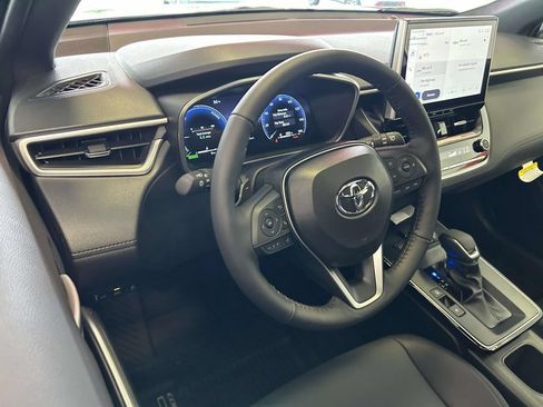 Used 2026 Toyota Corolla Cross AWD Hybrid w/ Convenience Package image 13