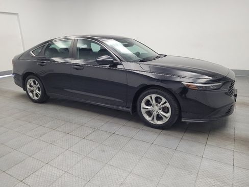 Used 2023 Honda Accord LX image 11