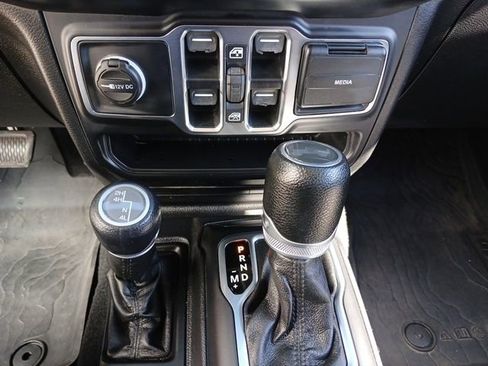 Used 2020 Jeep Wrangler Unlimited Sport S image 34