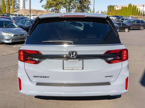 New 2026 Honda Odyssey Sport-L image 7