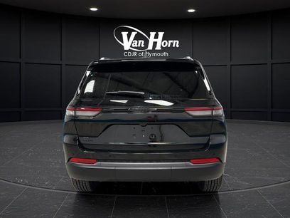 New 2026 Jeep Grand Cherokee Altitude