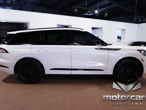 Used 2024 Lincoln Aviator Reserve w/ Jet Package RWD image 8