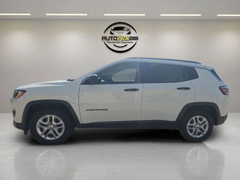 Used 2021 Jeep Compass Sport image 3