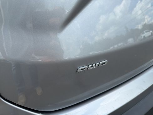 Certified 2024 Ford Edge SEL AWD/4WD image 9