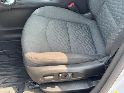 Used 2019 Chevrolet Equinox LT FWD image 21