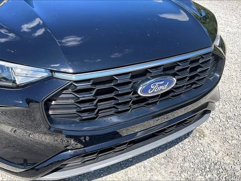 Used 2024 Ford Escape ST-Line w/ Tech Pack #1 AWD/4WD image 28