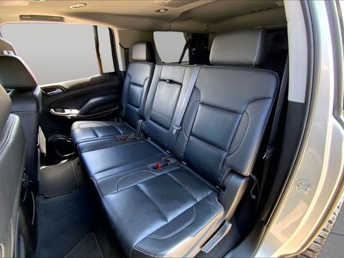 Used 2019 GMC Yukon XL SLT w/ Open Road Package AWD/4WD image 21