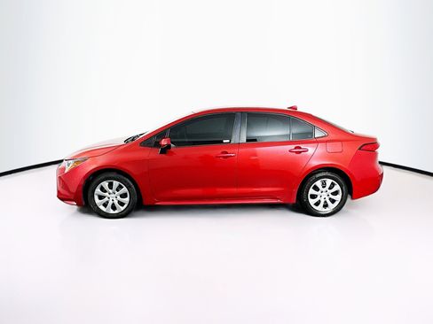 Used 2021 Toyota Corolla LE image 4