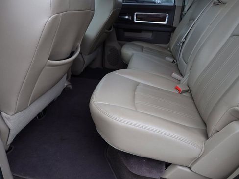 Used 2011 RAM 2500 Laramie w/ Cold Weather Group image 17