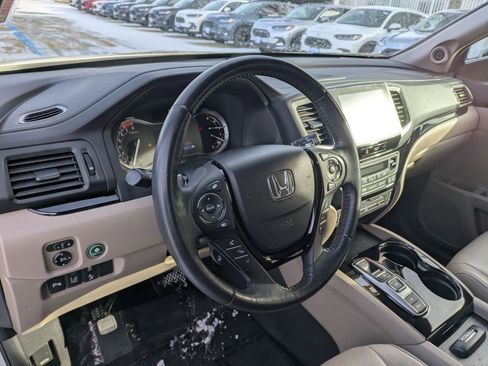Used 2016 Honda Pilot Elite image 10