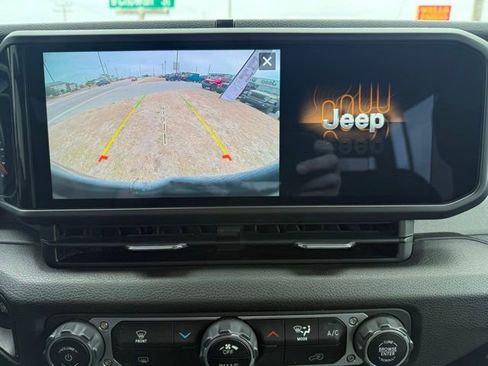 Used 2024 Jeep Wrangler Unlimited Sport AWD/4WD image 24