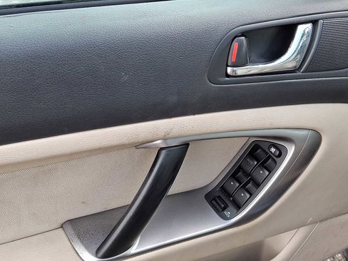 Used 2007 Subaru Legacy 2.5i Special Edition image 12