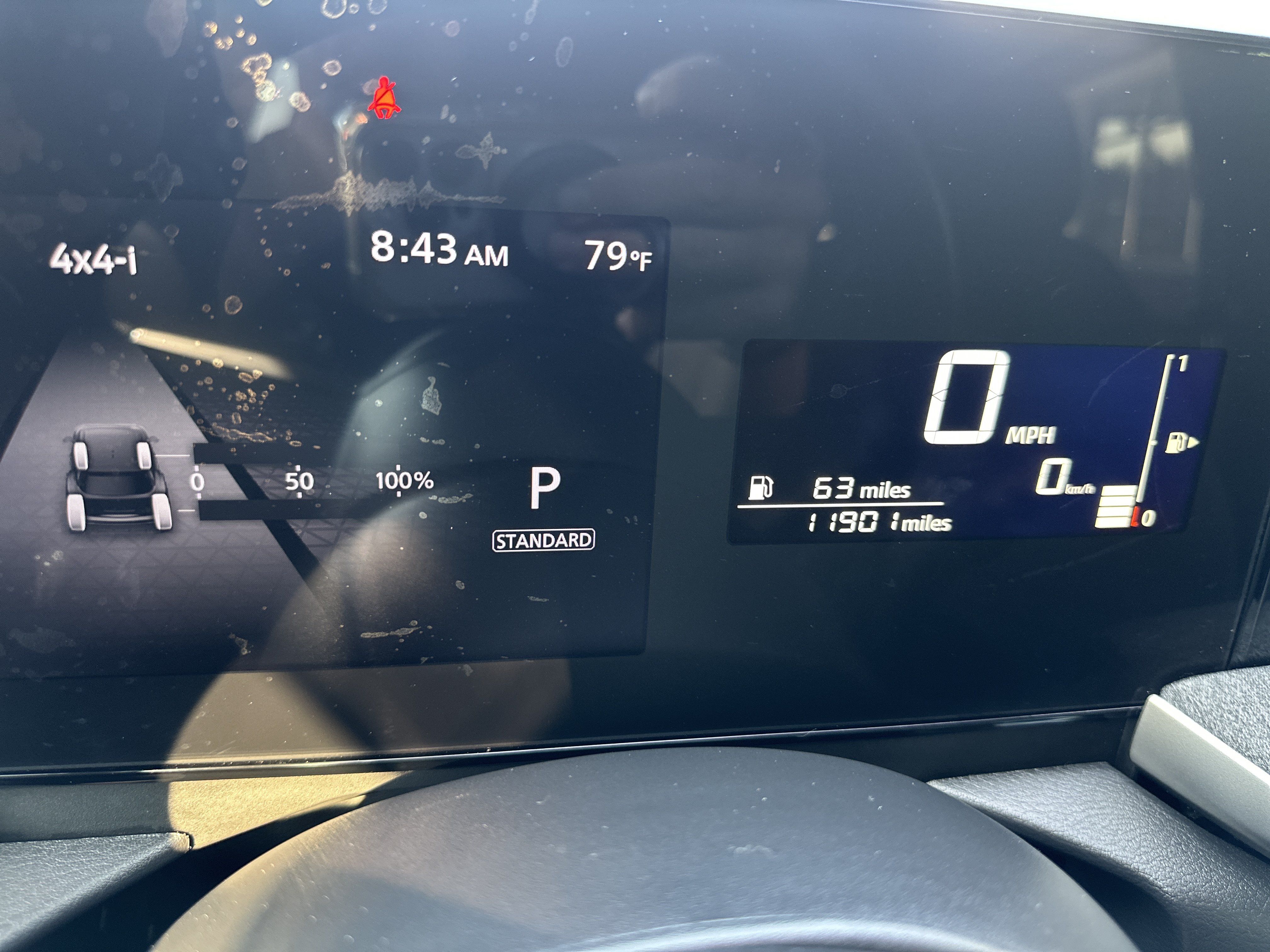 Used 2025 Nissan Kicks SV AWD/4WD image 16