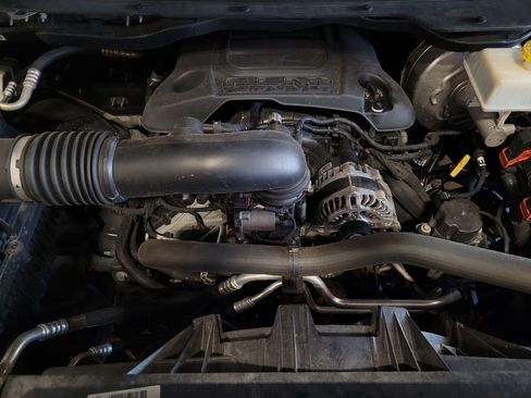 Used 2022 RAM 1500 Laramie w/ Sport Appearance Package AWD/4WD image 30
