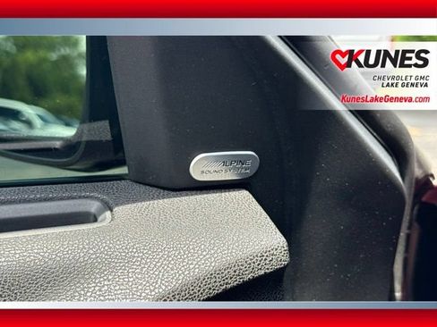 Used 2017 Dodge Charger SXT w/ AWD Plus Group image 27