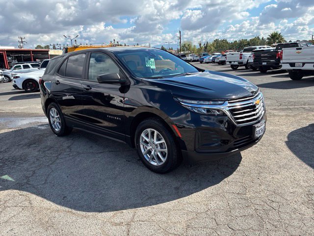 Certified 2024 Chevrolet Equinox LS w/ LS Convenience Package FWD image 2