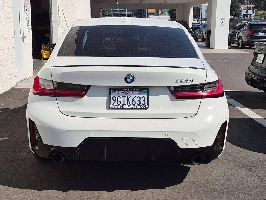 Certified 2023 BMW 330i Sedan w/ M Sport Package RWD image 4