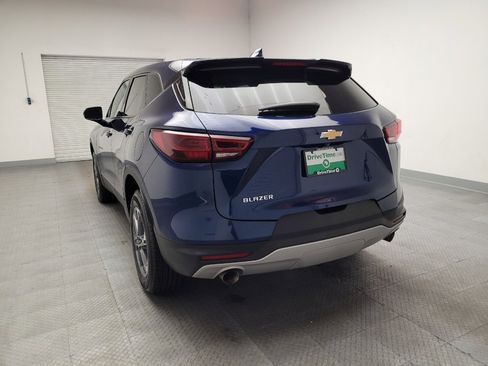 Used 2023 Chevrolet Blazer LT FWD image 5