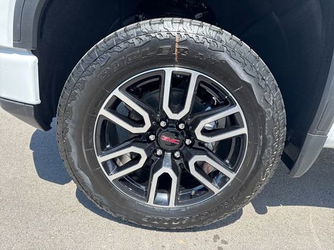 New 2026 GMC Sierra 1500 AT4 w/ AT4 Premium Package AWD/4WD image 33