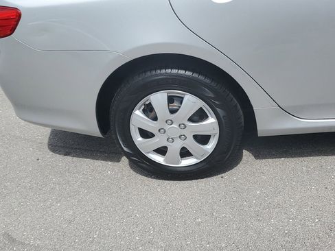 Used 2010 Toyota Corolla LE FWD image 5
