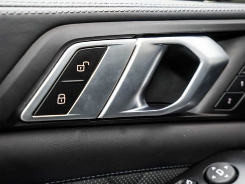 Used 2022 BMW X5 M Base w/ Competition Package 2 image 45