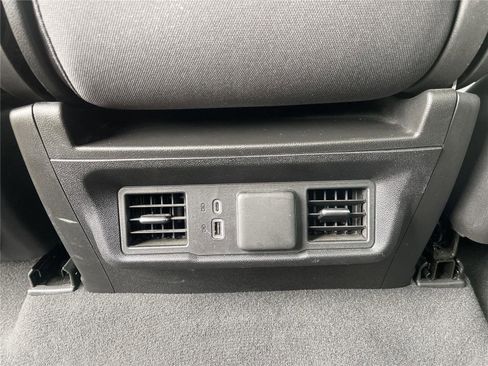 Used 2025 Chevrolet Silverado 1500 LT AWD/4WD image 38