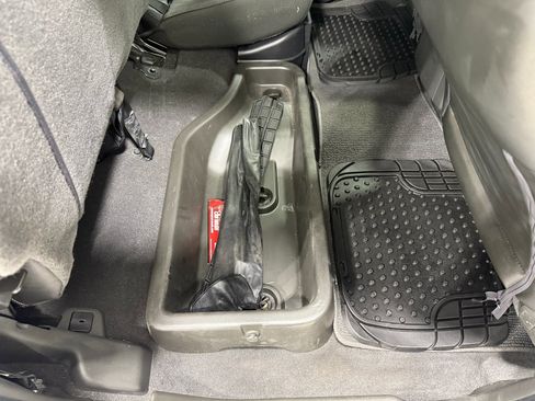 Used 2020 Nissan Frontier PRO-4X w/ Pro-4x Utility Package image 12