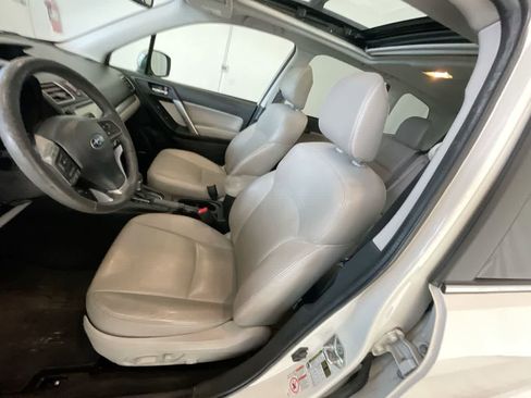 Used 2016 Subaru Forester 2.5i Touring w/ Eyesight & Navigation System image 11