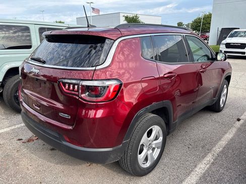 Used 2021 Jeep Compass Latitude AWD/4WD image 4