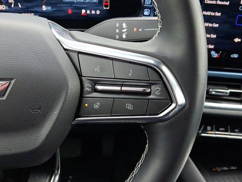 Certified 2025 Chevrolet Equinox EV LT w/ Convenience Package image 21