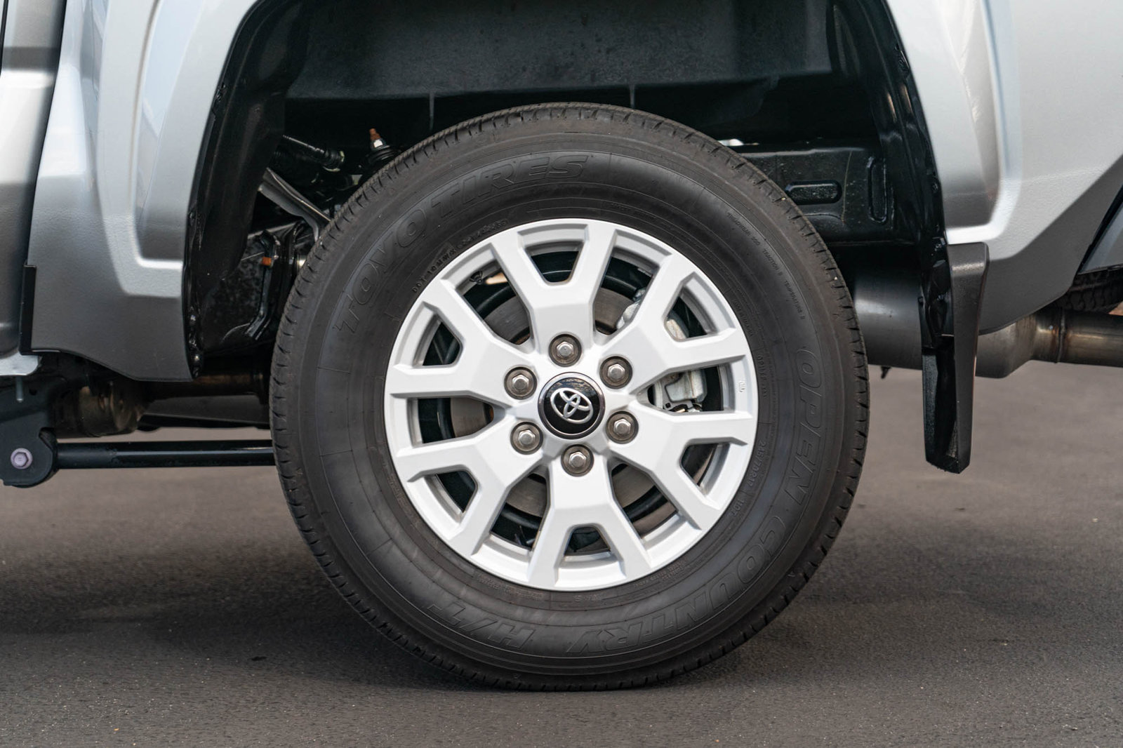 Certified 2026 Toyota Tacoma SR5 AWD/4WD image 6