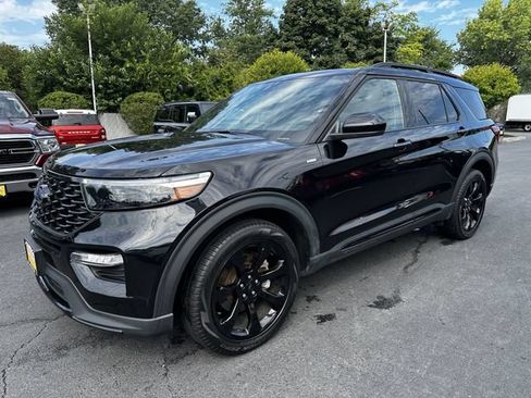 Certified 2023 Ford Explorer ST-Line w/ Class IV Trailer Tow Package AWD/4WD image 9