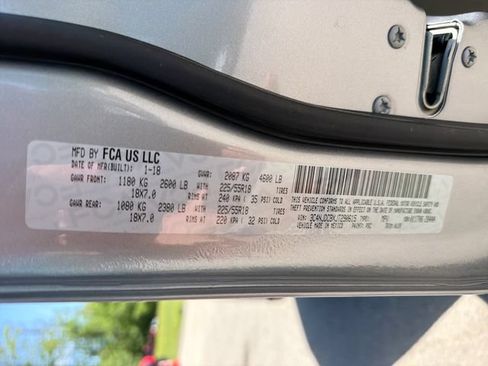 Used 2018 Jeep Compass Limited w/ Navigation Group AWD/4WD image 34