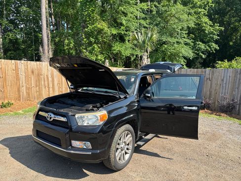 Used 2013 Toyota 4Runner Limited AWD/4WD image 22