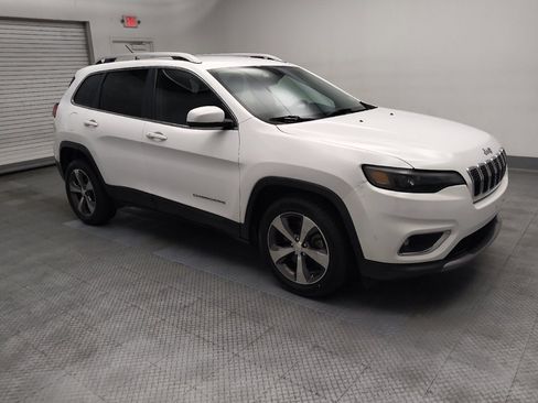 Used 2019 Jeep Cherokee Limited FWD image 11