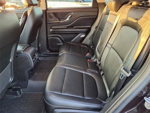 Certified 2023 Lincoln Corsair FWD image 8