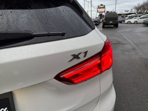 Used 2017 BMW X1 xDrive28i image 5