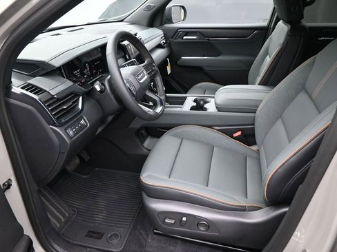 New 2026 GMC Acadia AT4 image 7