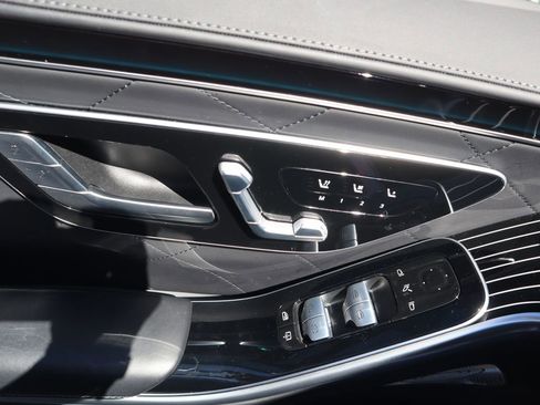 Used 2024 Mercedes-Benz S 580e 4MATIC Sedan image 20